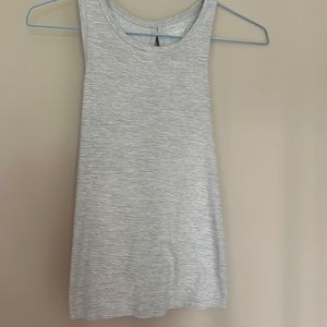 Old Navy Active Size XS Gray Tank Workout Top